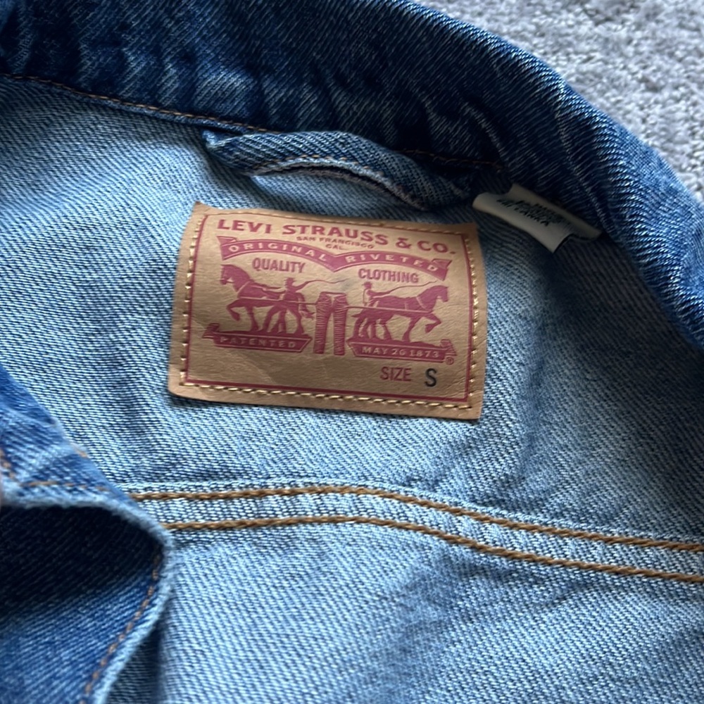 Levi's Blue Denim Jean Jacket - Picture 2 of 9